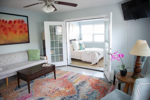 bedroom with ceiling fan