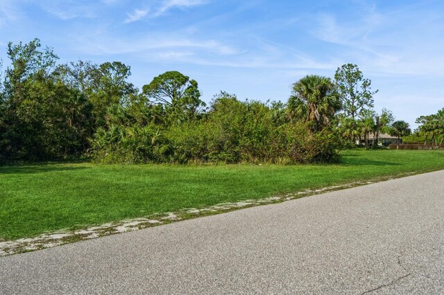 102 Antilla Dr, Rotonda West, FL 33947 - photo 18