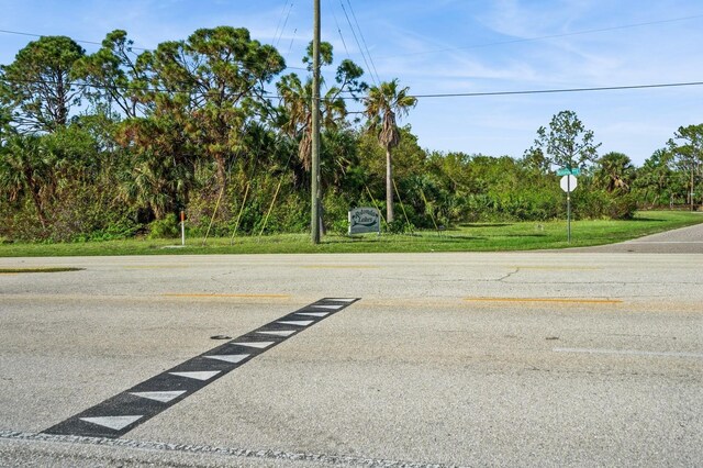 102 Antilla Dr, Rotonda West, FL 33947 - photo 30