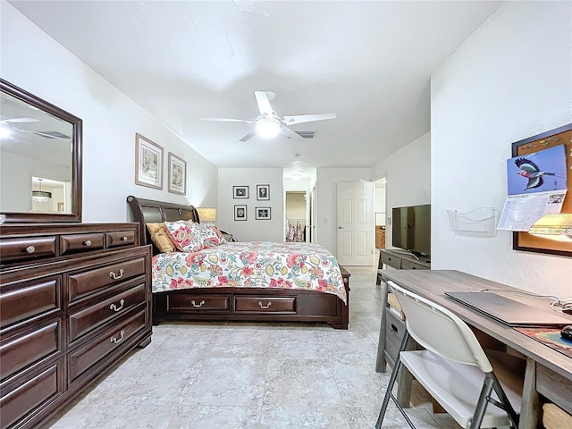 bedroom featuring ceiling fan