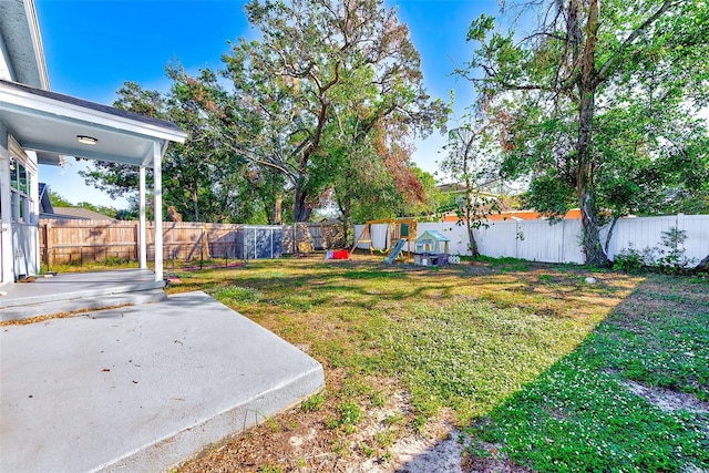 view of yard with a patio