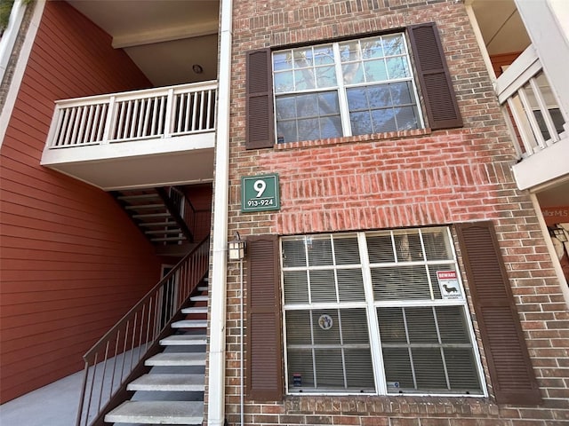 10200 Gandy Blvd N Unit 921, Saint Petersburg, FL 33702 - doorway to property featuring brick siding