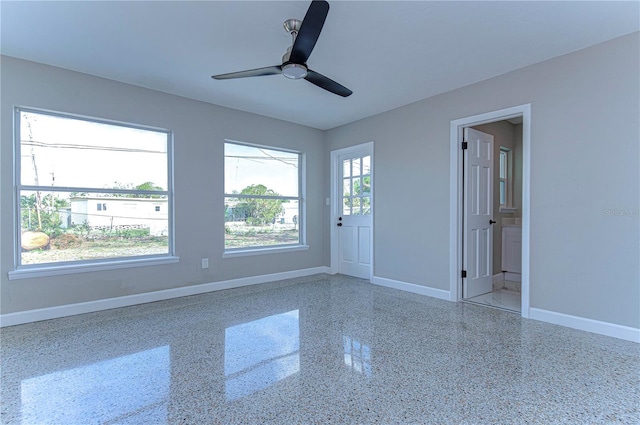 empty room with ceiling fan