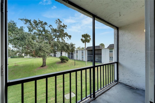 107 Caldwell Dr Unit 291, Brandon, FL 33510 - balcony featuring a residential view