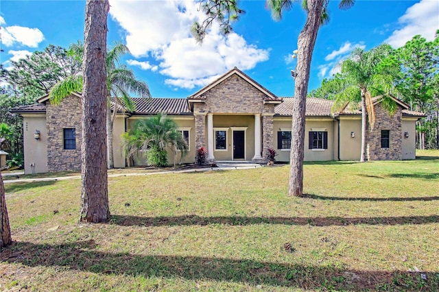 view of front of property with a front yard