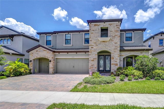 view of front of house featuring a garage