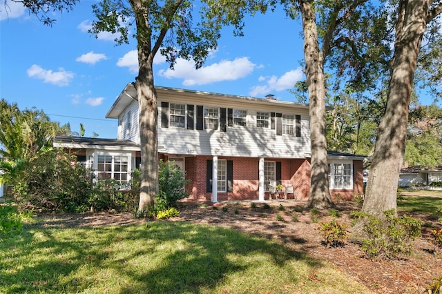 colonial house with a front yard