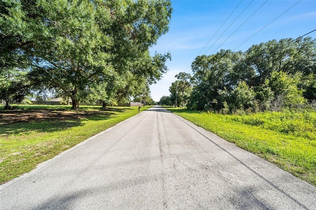 Listing photo 3 for 4000 Fox Ridge Blvd, Zephyrhills FL 33543