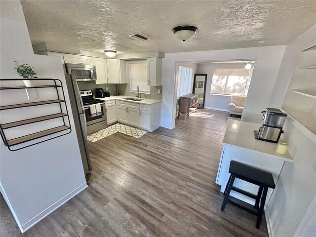 4718 Blossom Dr, Holiday, FL 34690 - photo 4