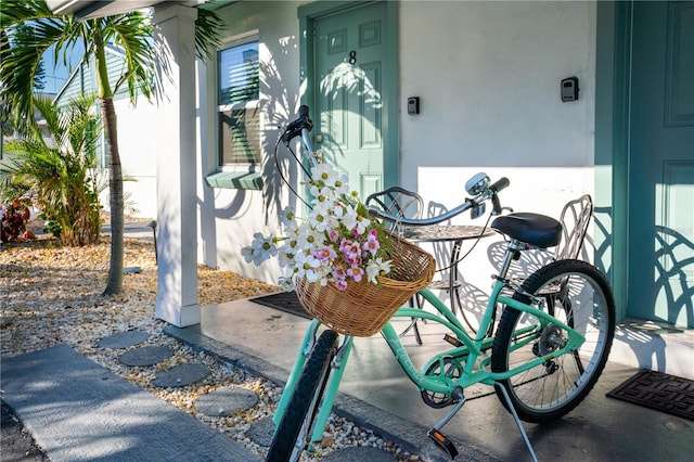 12321 Gulf Blvd, Treasure Island, FL 33706 - doorway to property with stucco siding
