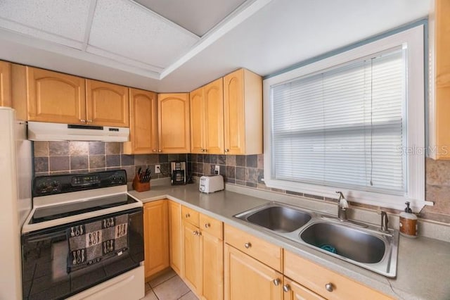 kitchen featuring sink, light brown cabinets, tasteful backsplash, white appliances, and light tile patterned floors