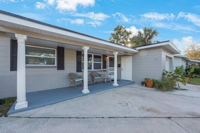 view of front of house with a porch