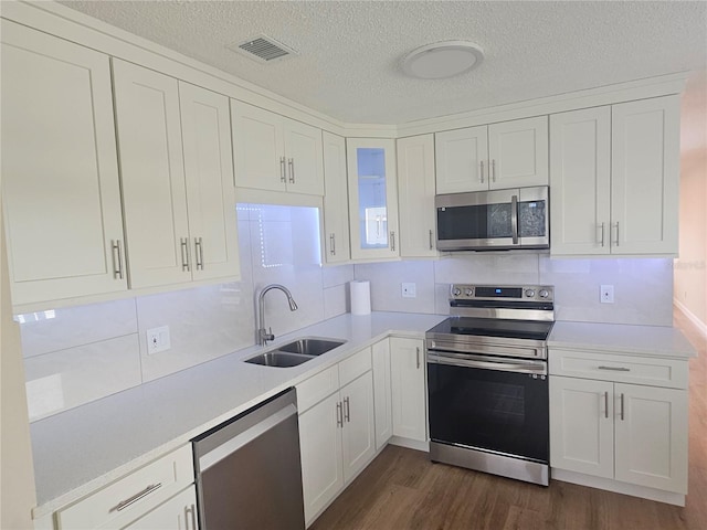 Listing photo 3 for 2359 Finlandia Ln Unit 27, Clearwater FL 33763