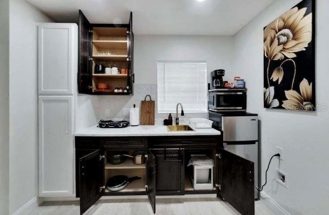 kitchen featuring sink