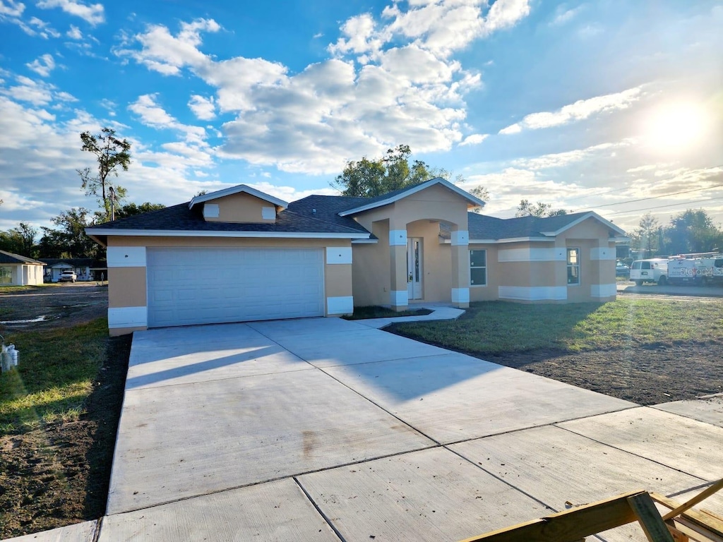 view of front of home featuring a garage