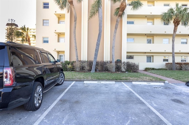 4575 Cove Cir Unit 202, Saint Petersburg, FL 33708 - view of uncovered parking lot