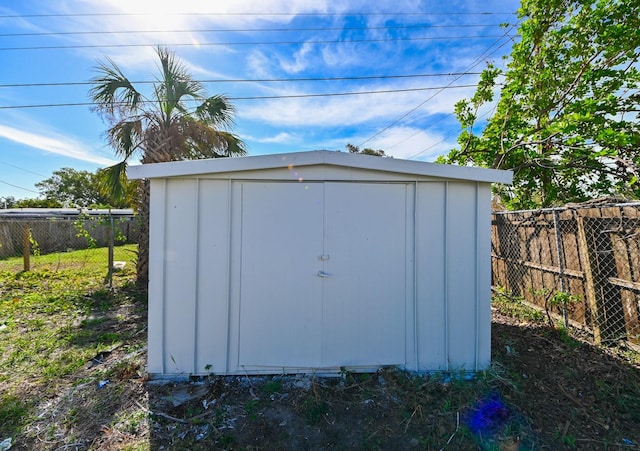 view of outbuilding