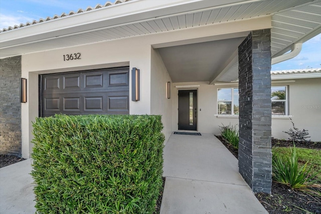 13632 Imperial Groves Dr S, Largo, FL 33774 - doorway to property with stucco siding
