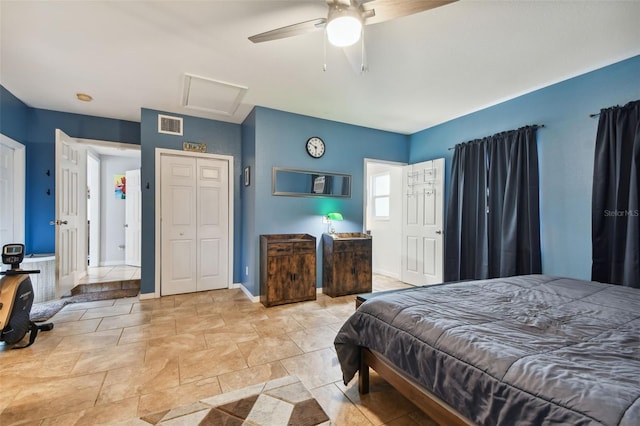 bedroom featuring a closet and ceiling fan