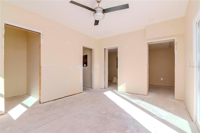 unfurnished bedroom with a ceiling fan