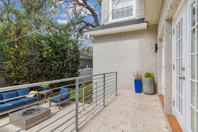 balcony featuring an outdoor living space