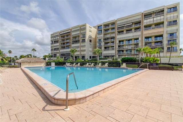 view of swimming pool