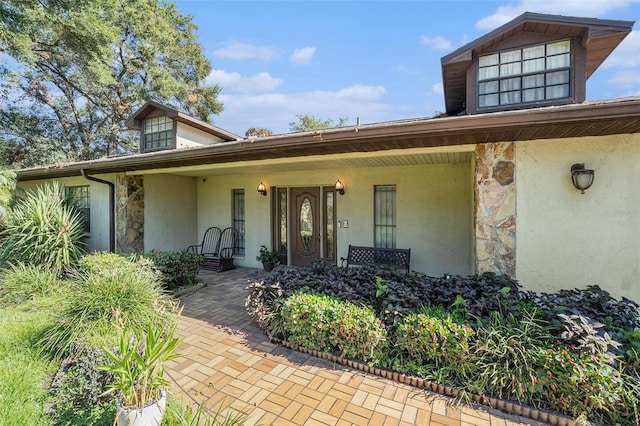 view of front of property with a porch