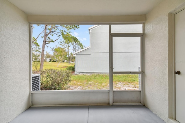 view of unfurnished sunroom