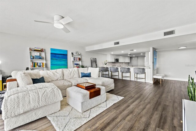 6260 Kipps Colony Ct Unit 204, Gulfport, FL 33707 - photo 9