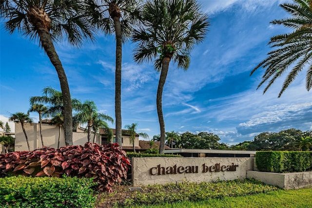 view of community / neighborhood sign