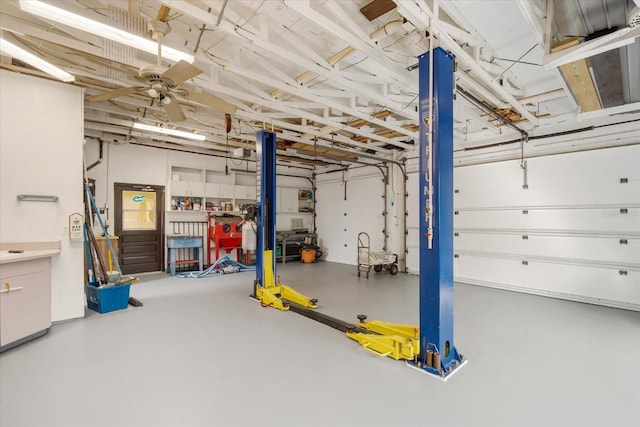 garage with ceiling fan