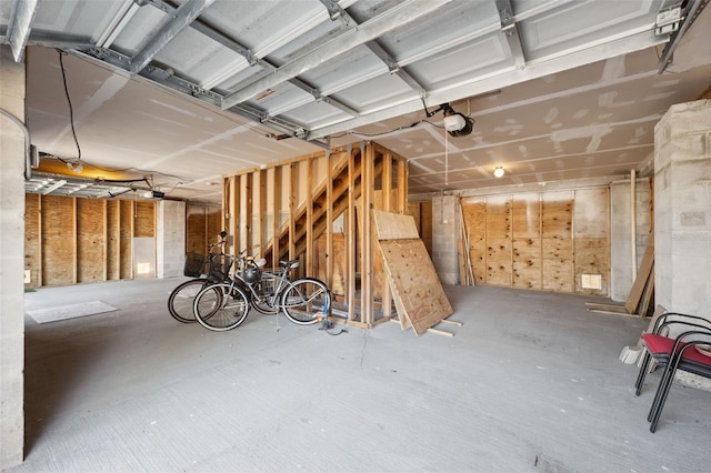4148 Rudder Way, New Port Richey, FL 34652 - garage with a garage door opener