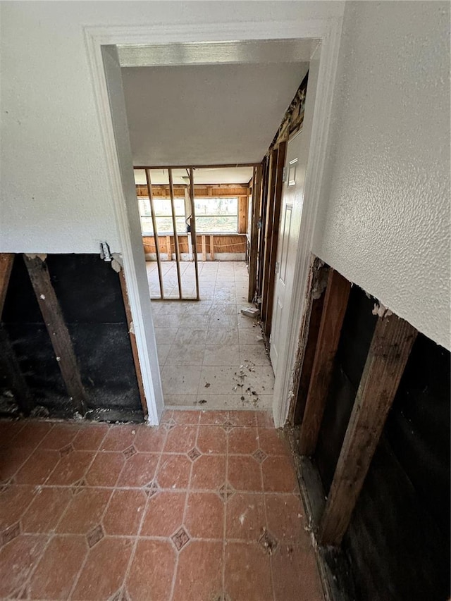 319 80th Ave NE, Saint Petersburg, FL 33702 - photo 4
