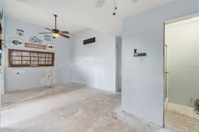 empty room with ceiling fan