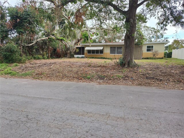 1182 Norwood Ave, Clearwater, FL 33756 - view of front of home