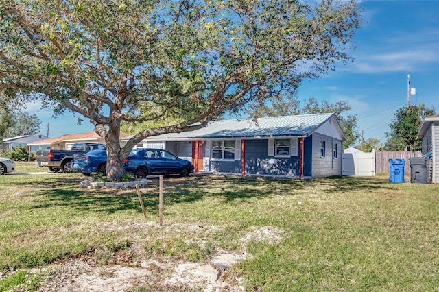 view of front of house with a front yard