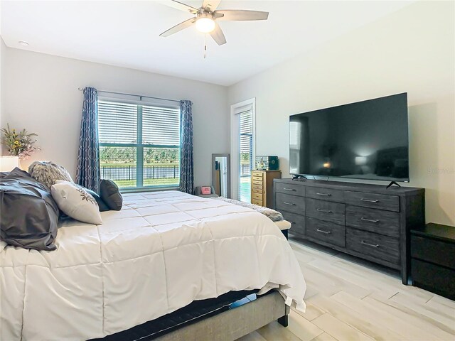 bedroom with a ceiling fan
