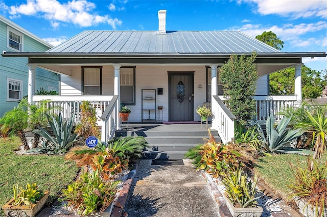 view of front of house with covered porch