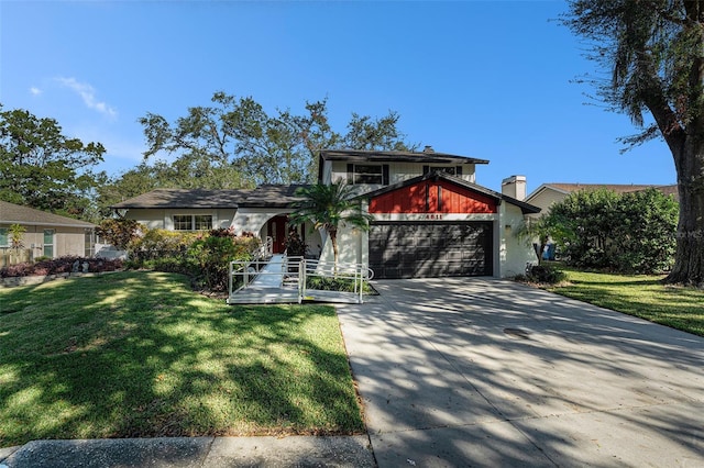 view of front facade featuring a front yard