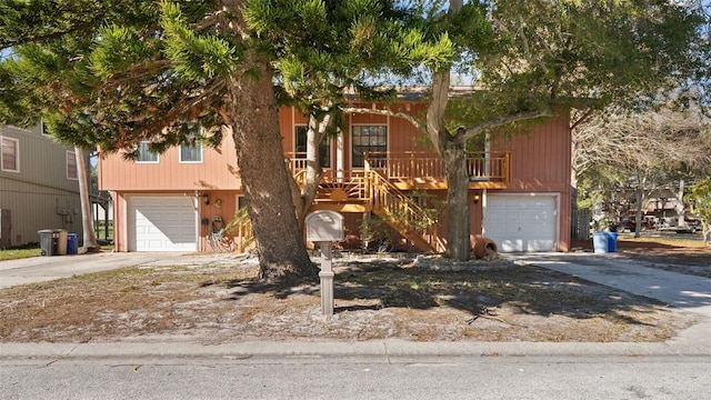 view of front facade with a garage