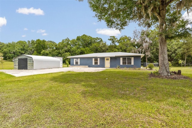 single story home with a front yard