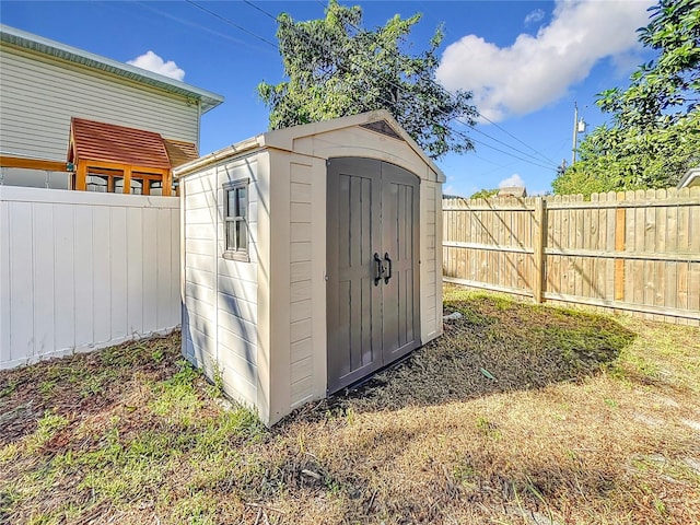 view of outbuilding