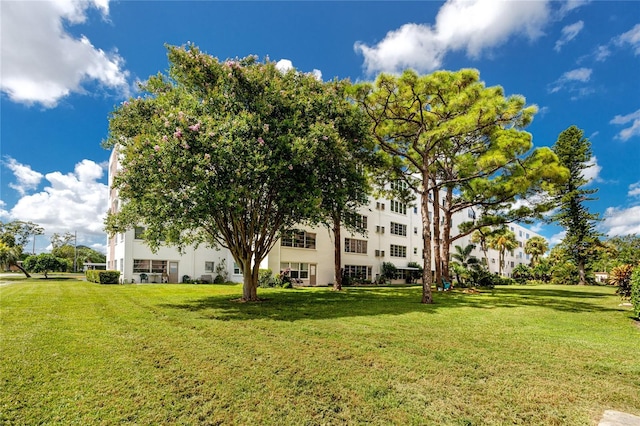 5501 80th St N Unit 214, Saint Petersburg, FL 33709 - view of building exterior
