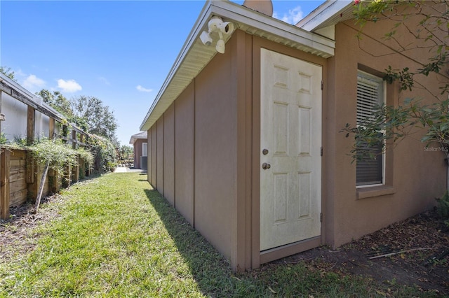 exterior space featuring a yard