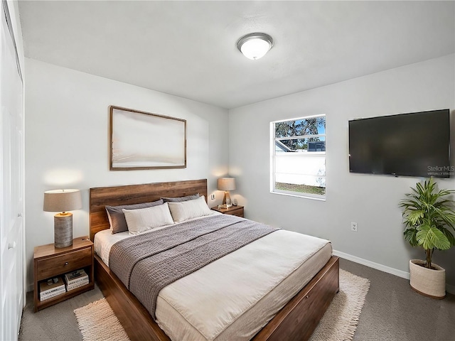 view of carpeted bedroom