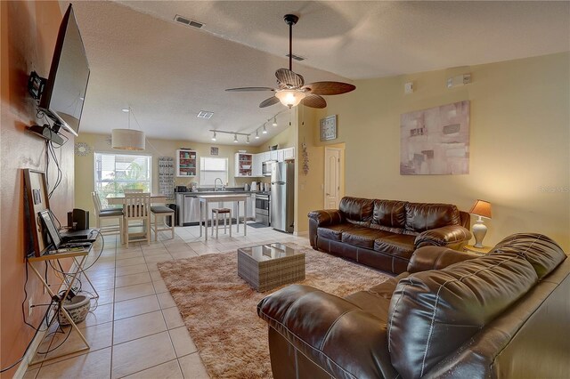 1111 Royal Ridge Dr, Davenport, FL 33896 - photo 12