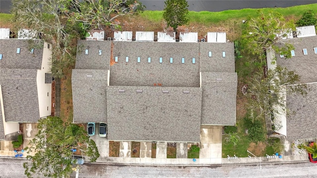aerial view of property and surrounding area