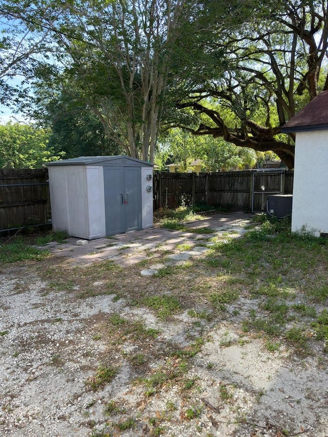 8218 N 18th St, Tampa, FL 33604 - photo 4