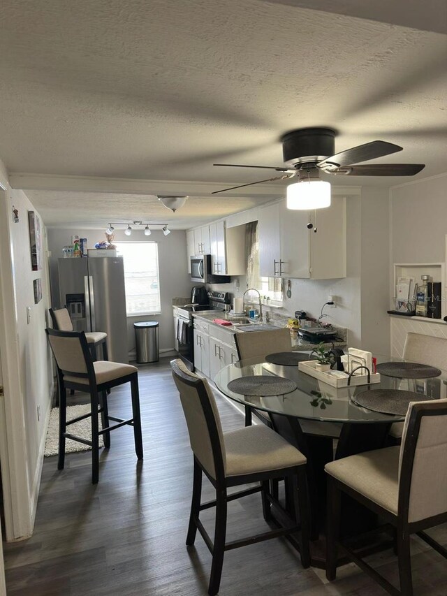 8218 N 18th St, Tampa, FL 33604 - photo 11