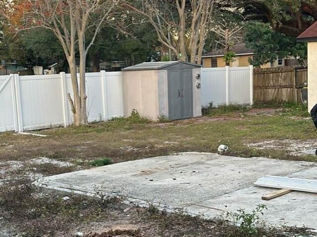 8218 N 18th St, Tampa, FL 33604 - photo 21
